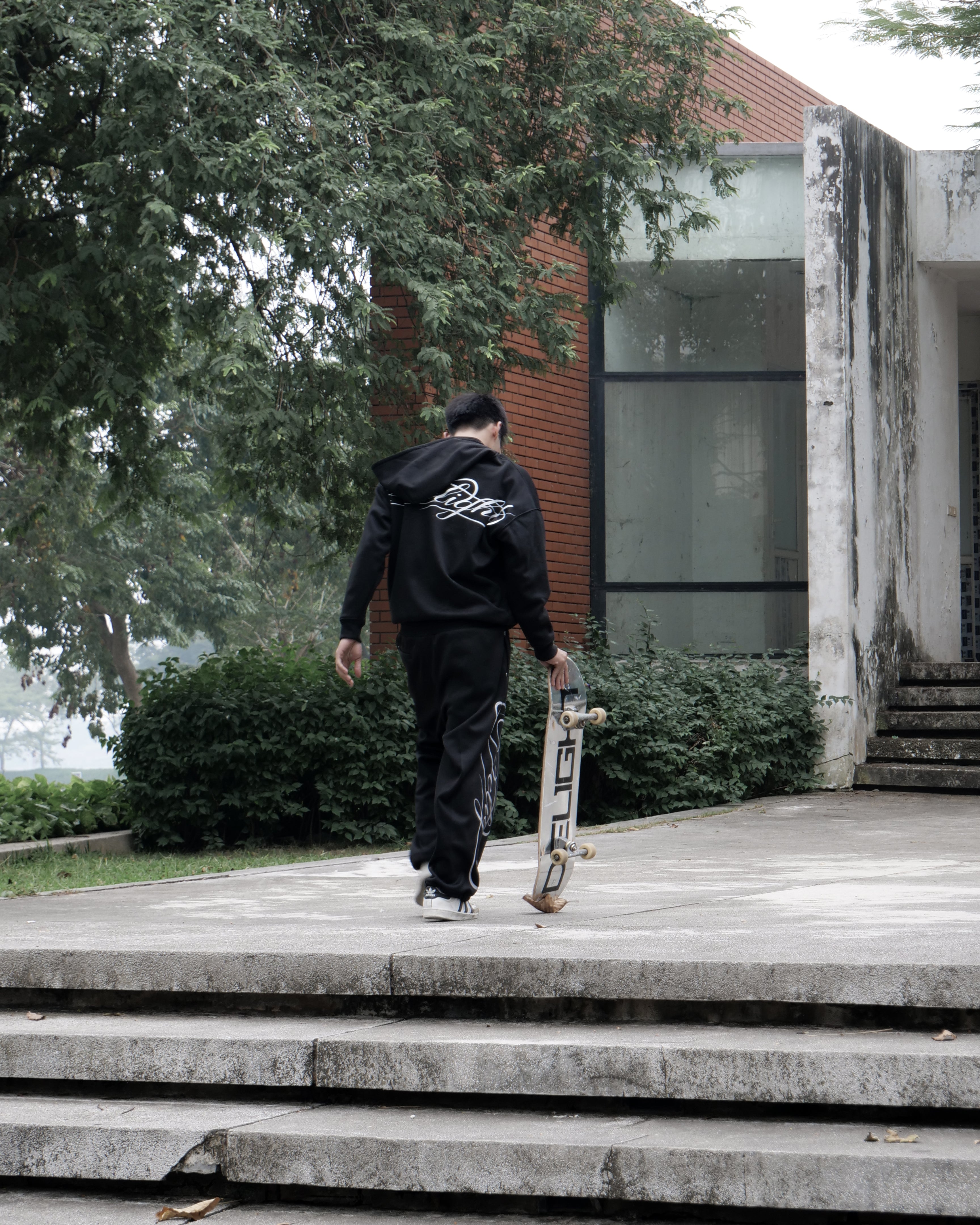 Tracksuit Shadow – Bling Bling Collection